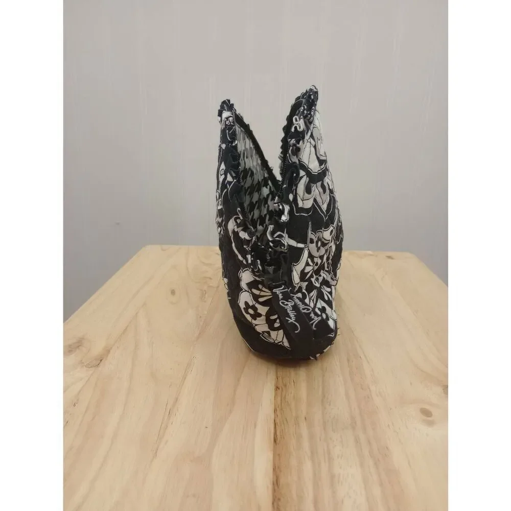 Vera Bradley black and white floral cosmetic bag zip top small
